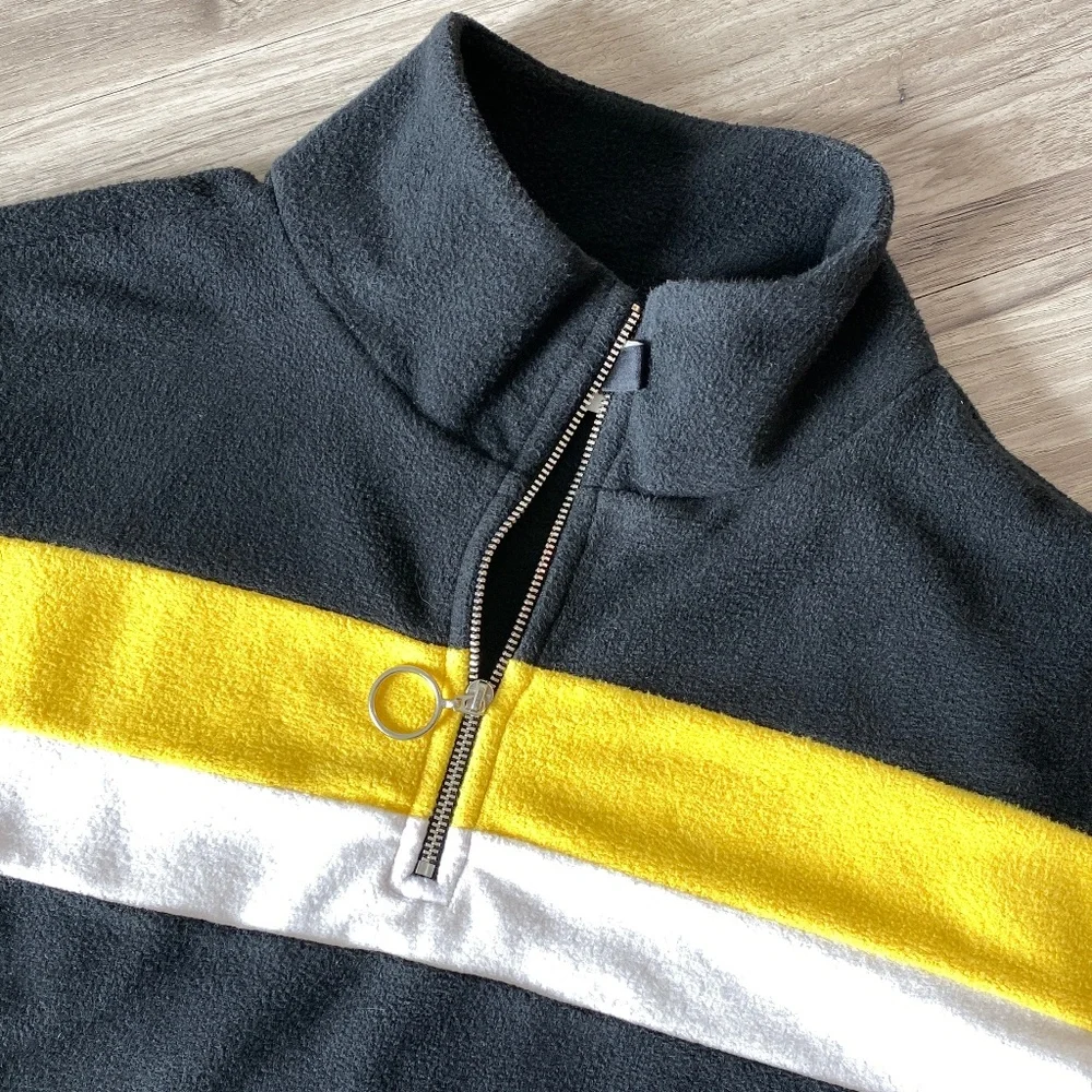 H&M Divided Short Crop Fleece Top Size XS
